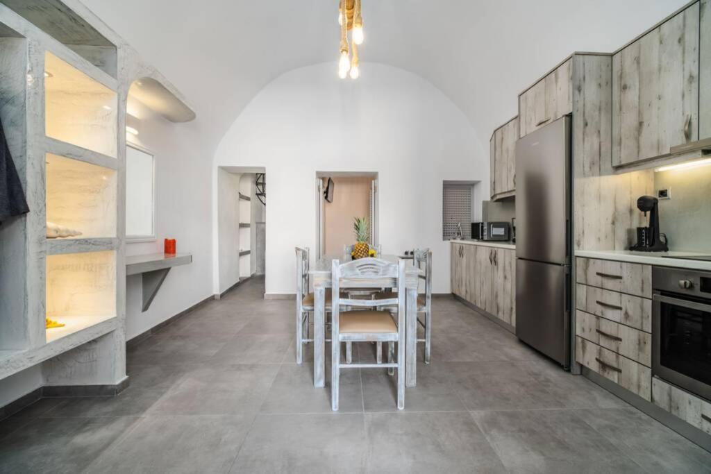Villa Brouzos - Traditional Maisonette&Sea View Emporio  Esterno foto