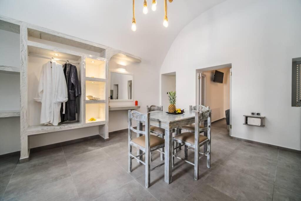 Villa Brouzos - Traditional Maisonette&Sea View Emporio  Esterno foto