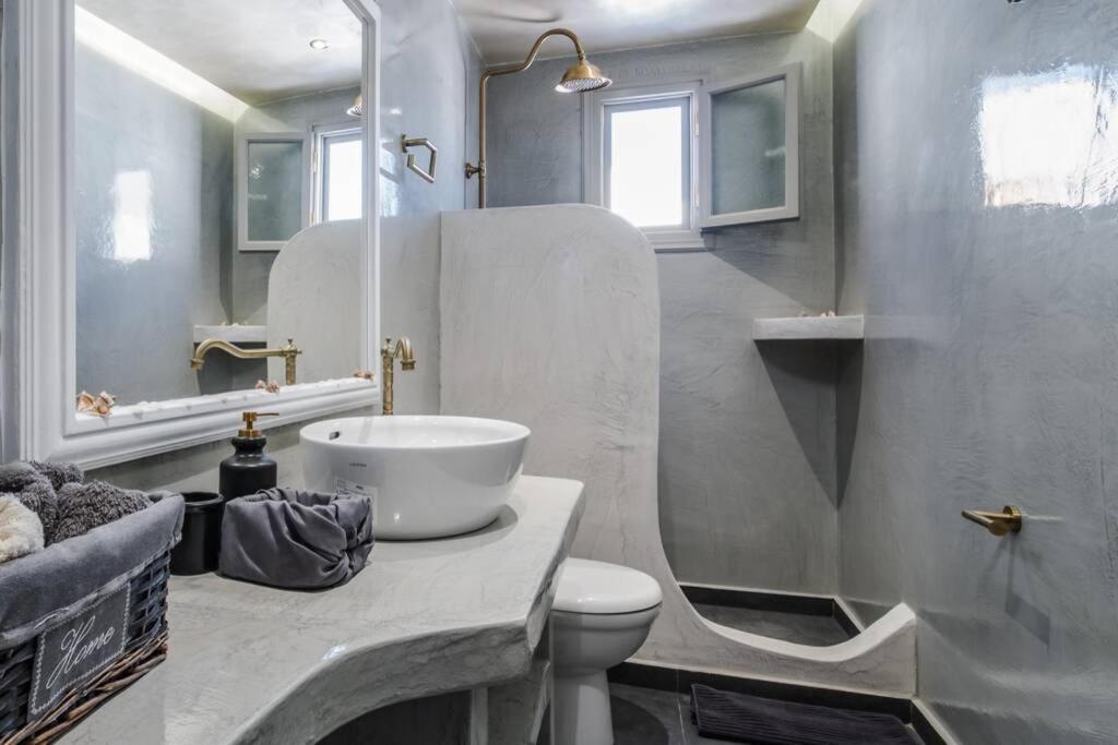 Villa Brouzos - Traditional Maisonette&Sea View Emporio  Esterno foto