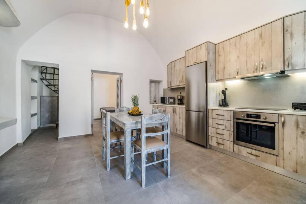 Villa Brouzos - Traditional Maisonette&Sea View Emporio  Esterno foto